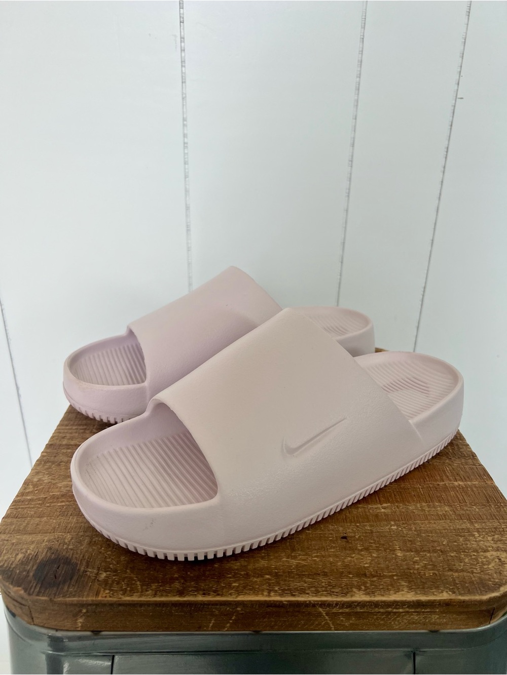 Nike Calm Slide Sandal In Barely Rose Color Women's Size 10 Light Pink Swoosh